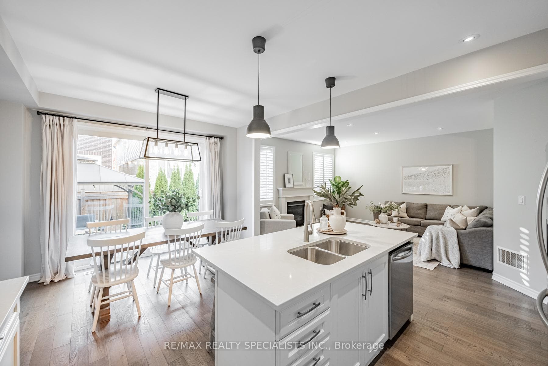 1178 Mceachern Court photo 14