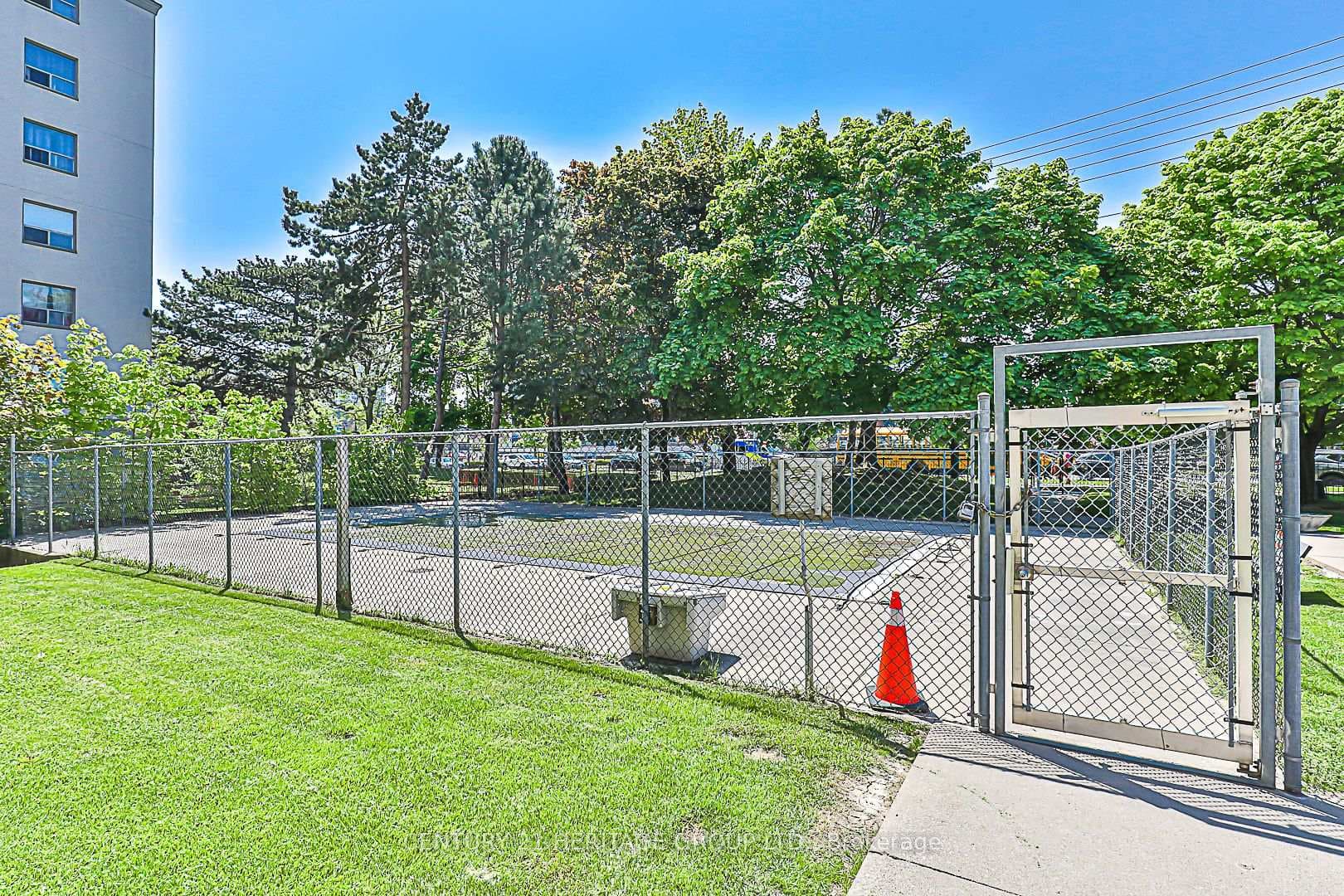 180 Dudley Avenue Unit 308 photo 23