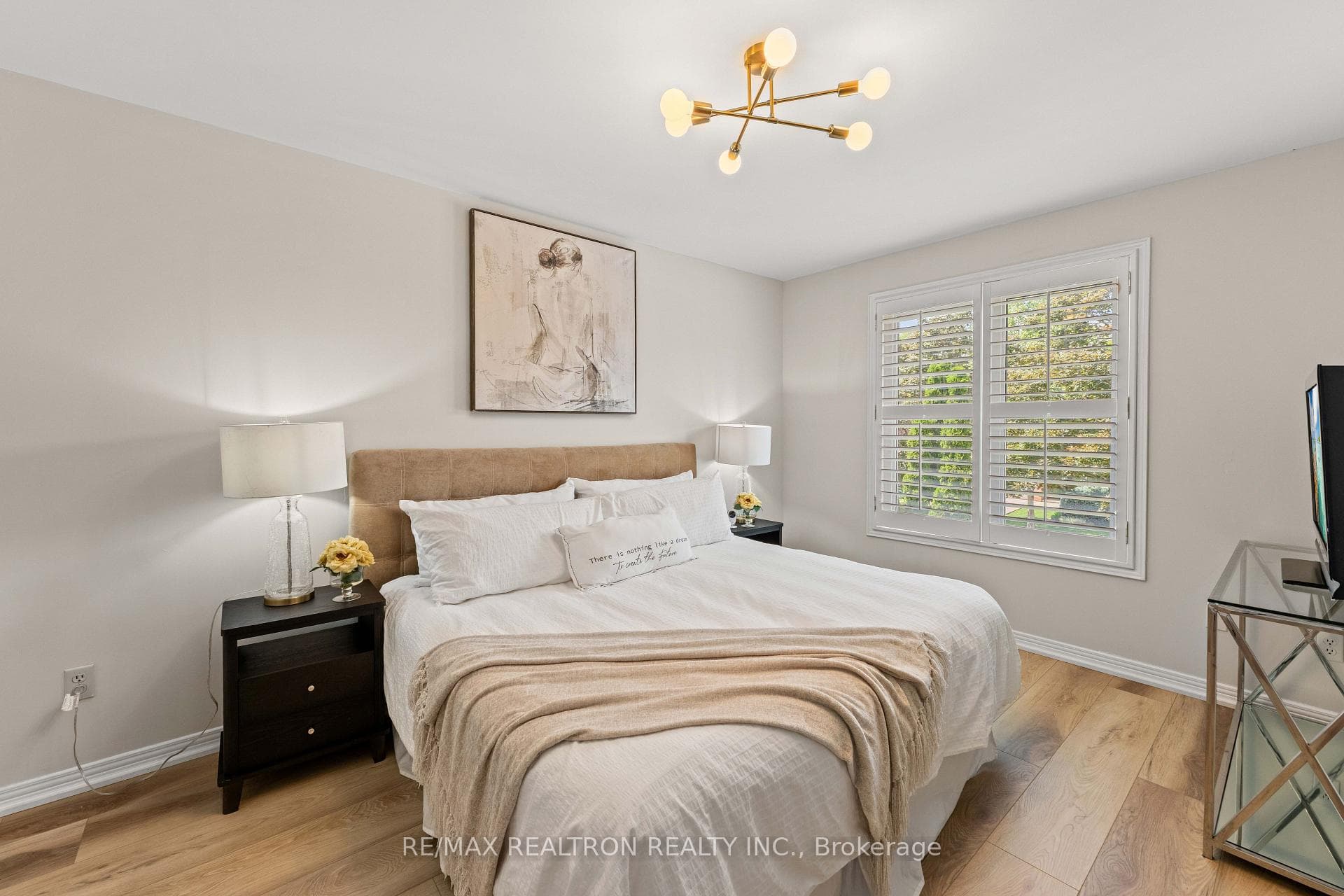143 Spring Gate Boulevard photo 27