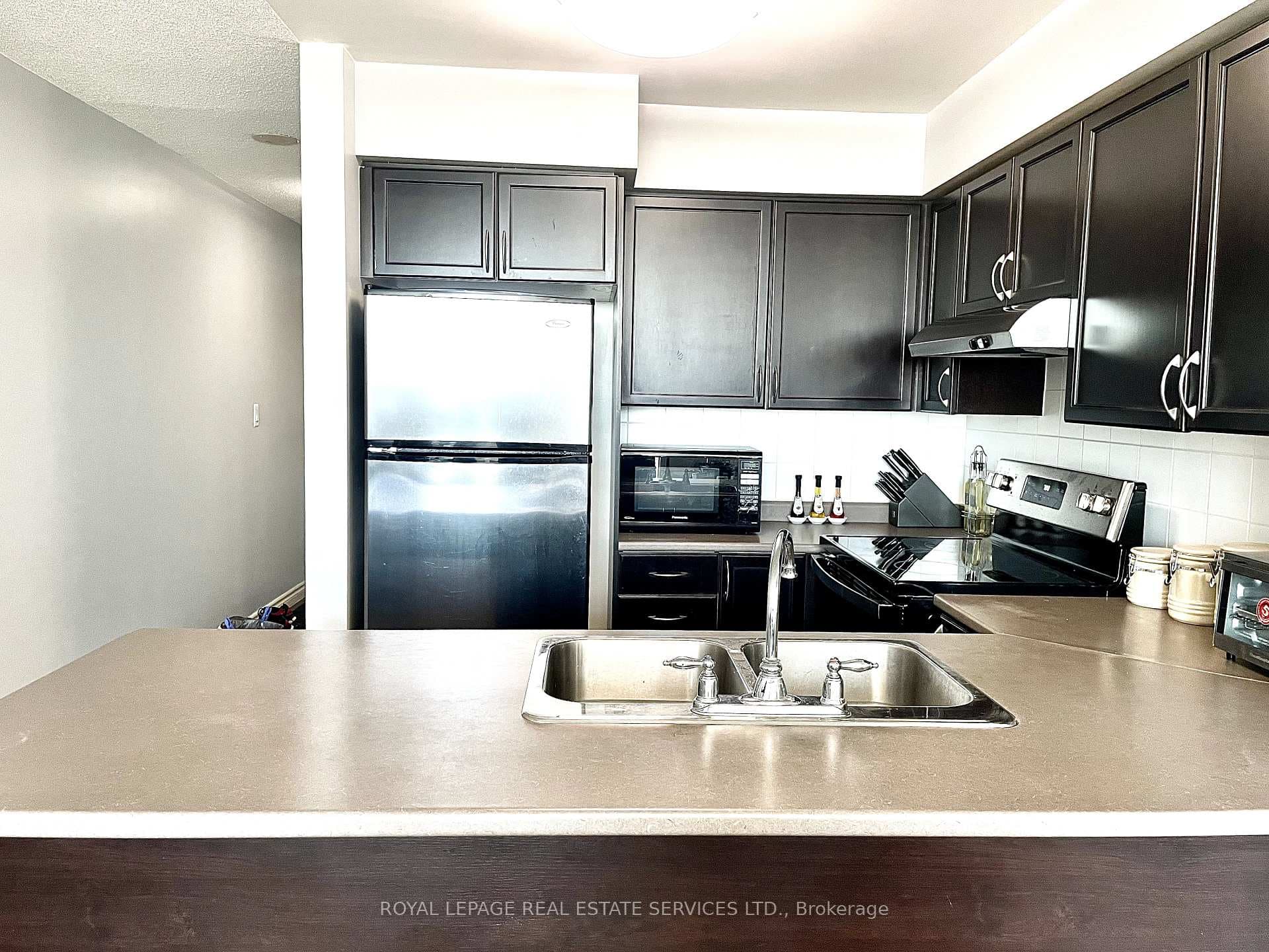 88 Grangeway Avenue Unit 2501 photo 4