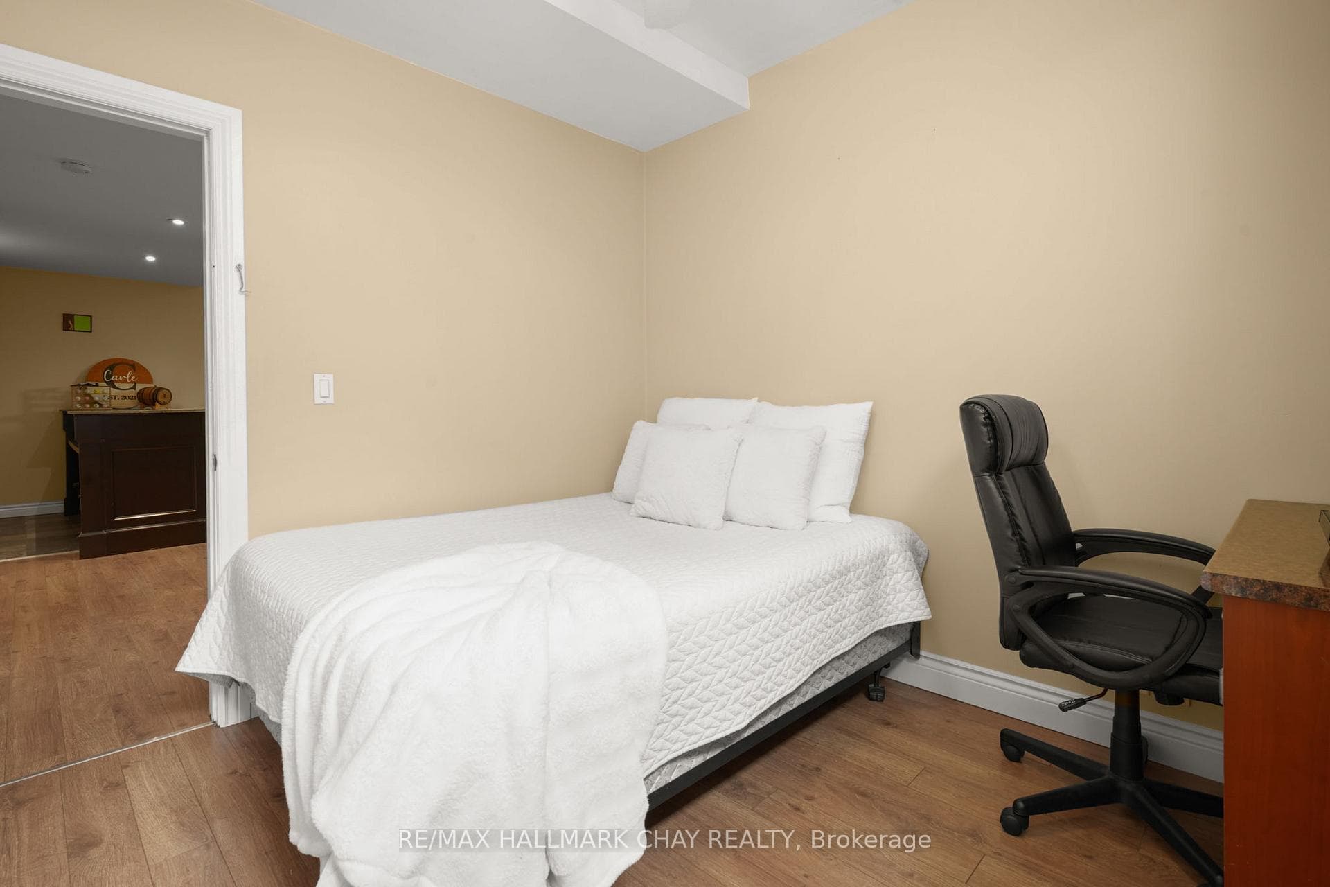 19 Addeson Street photo 21