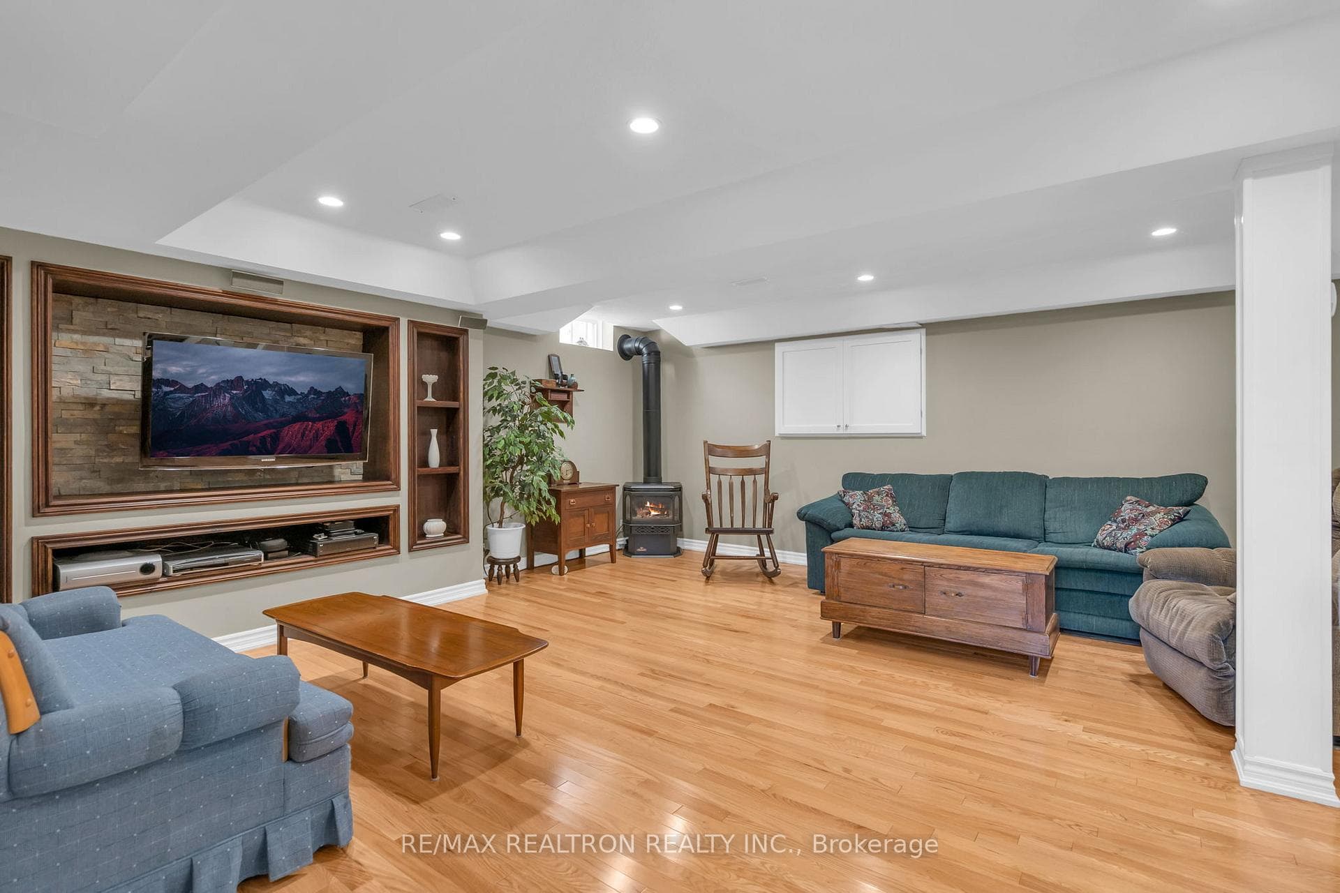 17 Marchant Circle photo 28