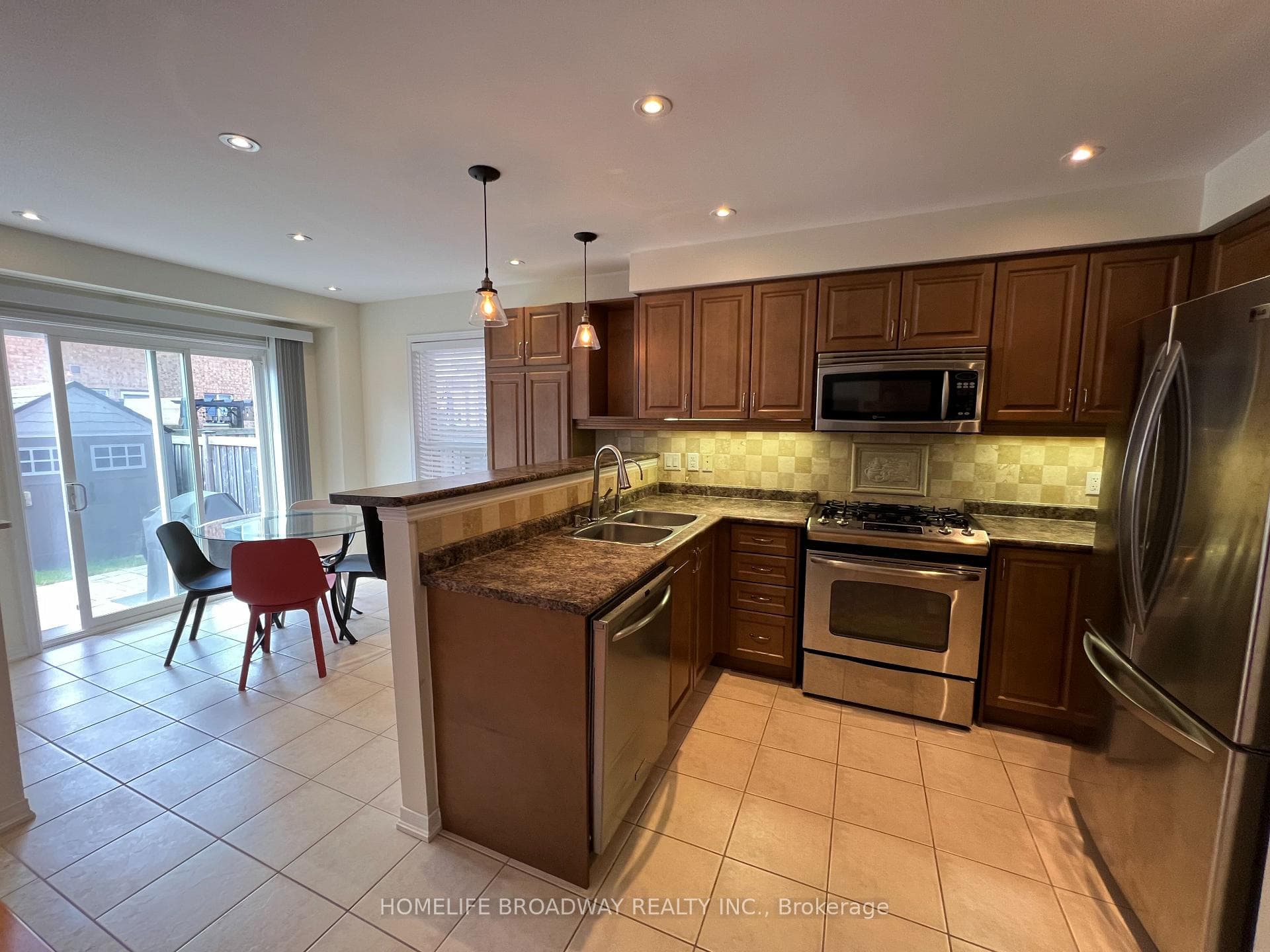 15 Daws Hare Crescent photo 2