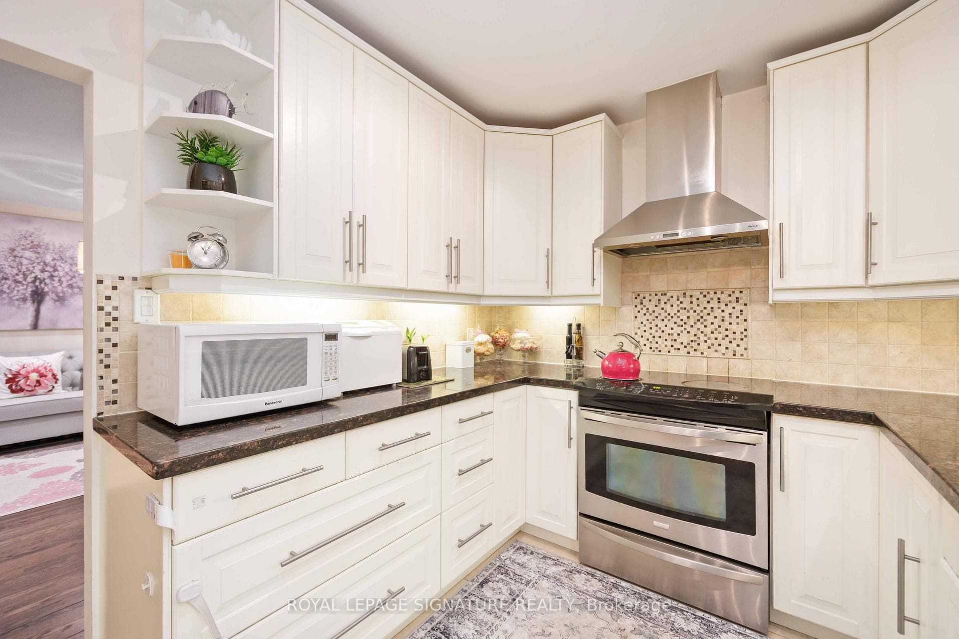 41 Dixington Crescent photo 15