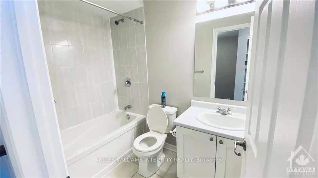 83 BUFFALOGRASS Crescent photo 8