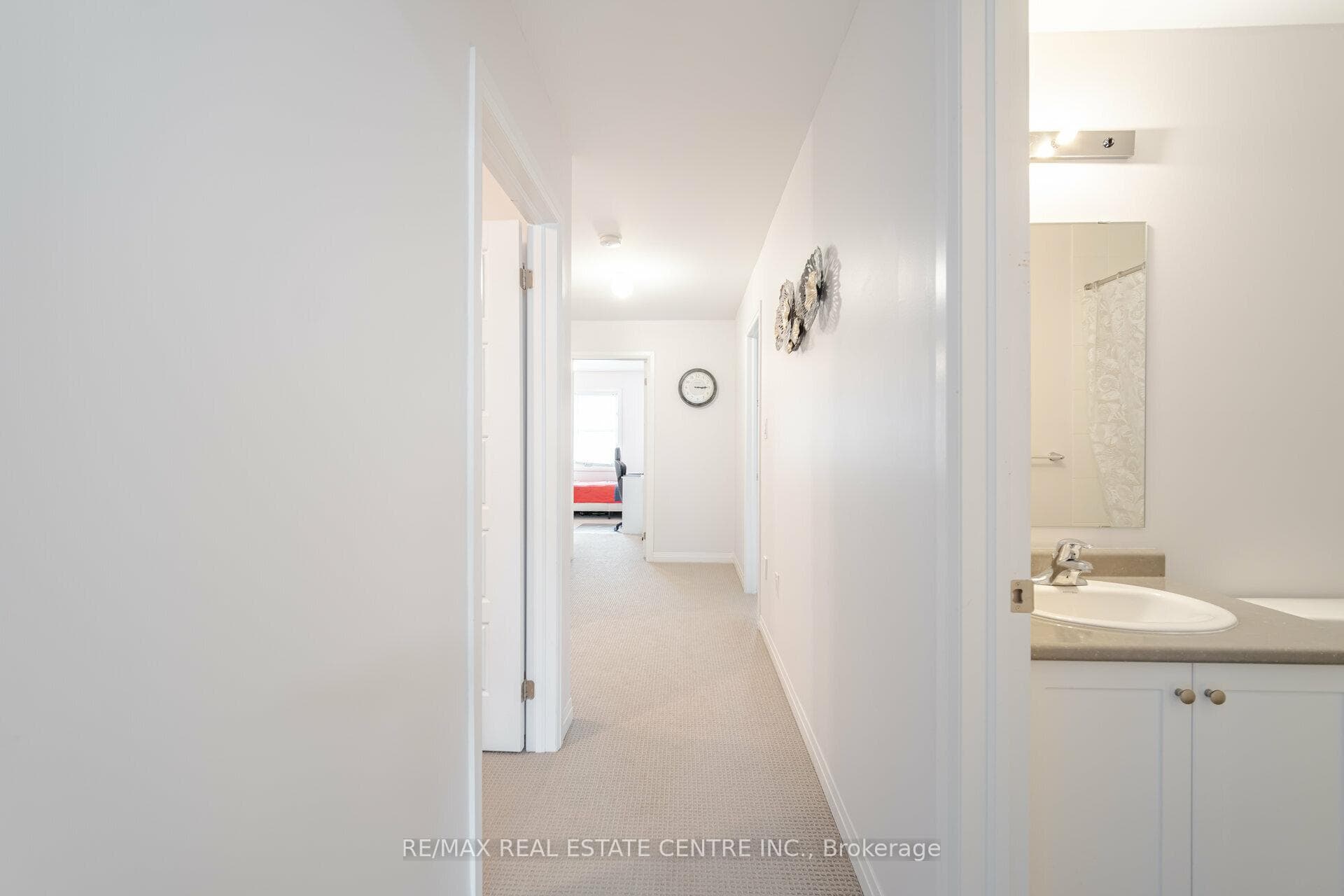 59 Henry Crescent photo 23