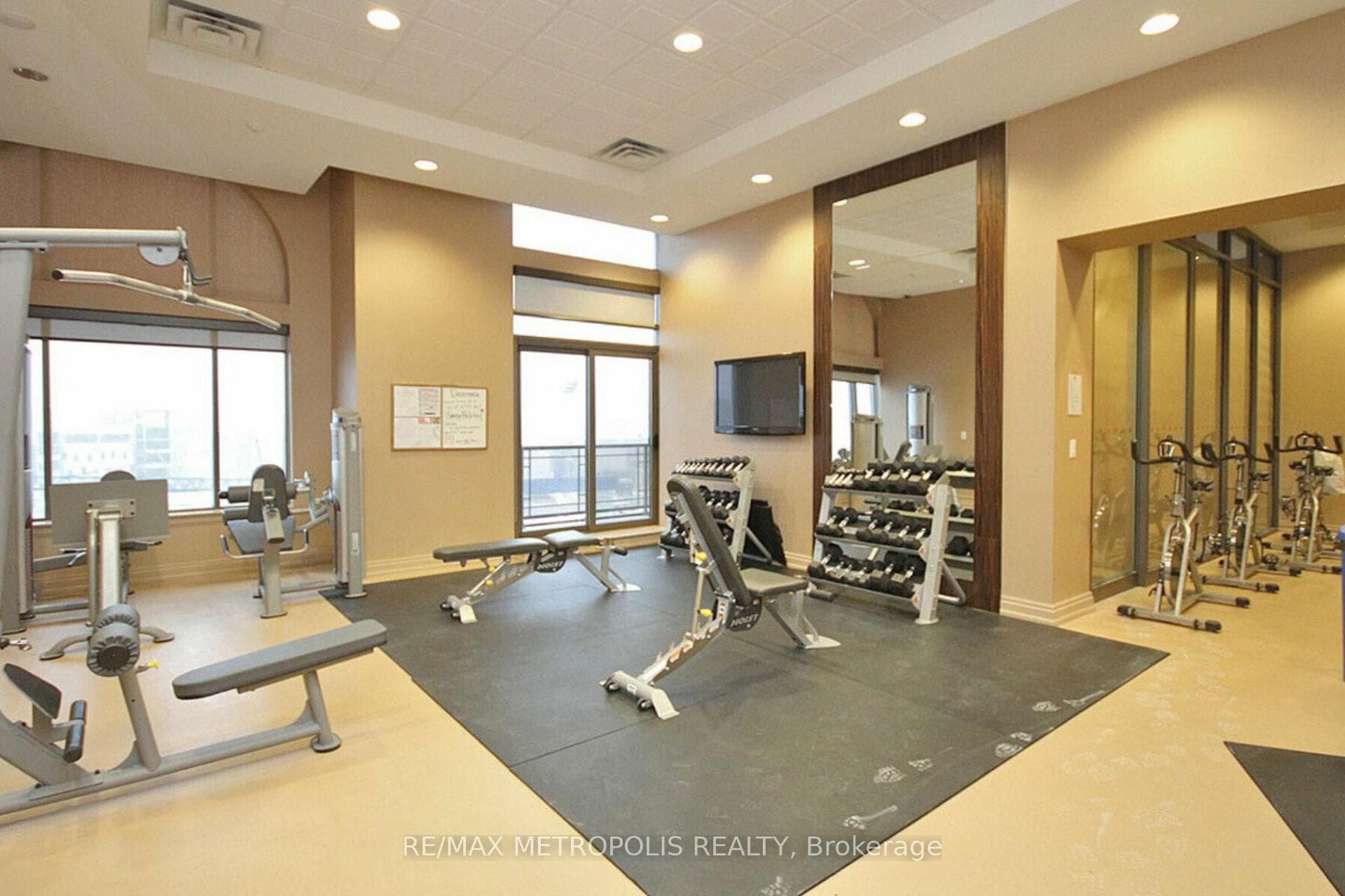 385 Prince Of Wales Drive Unit 2504 photo 5