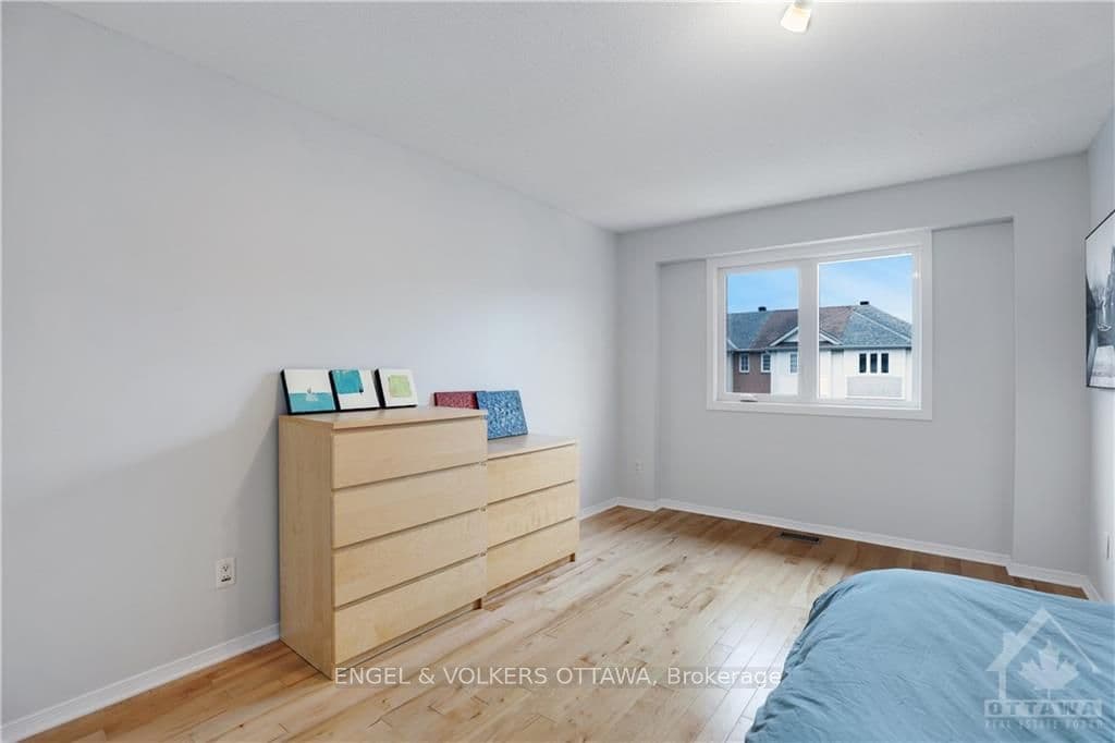 31 YORKVILLE Street photo 14
