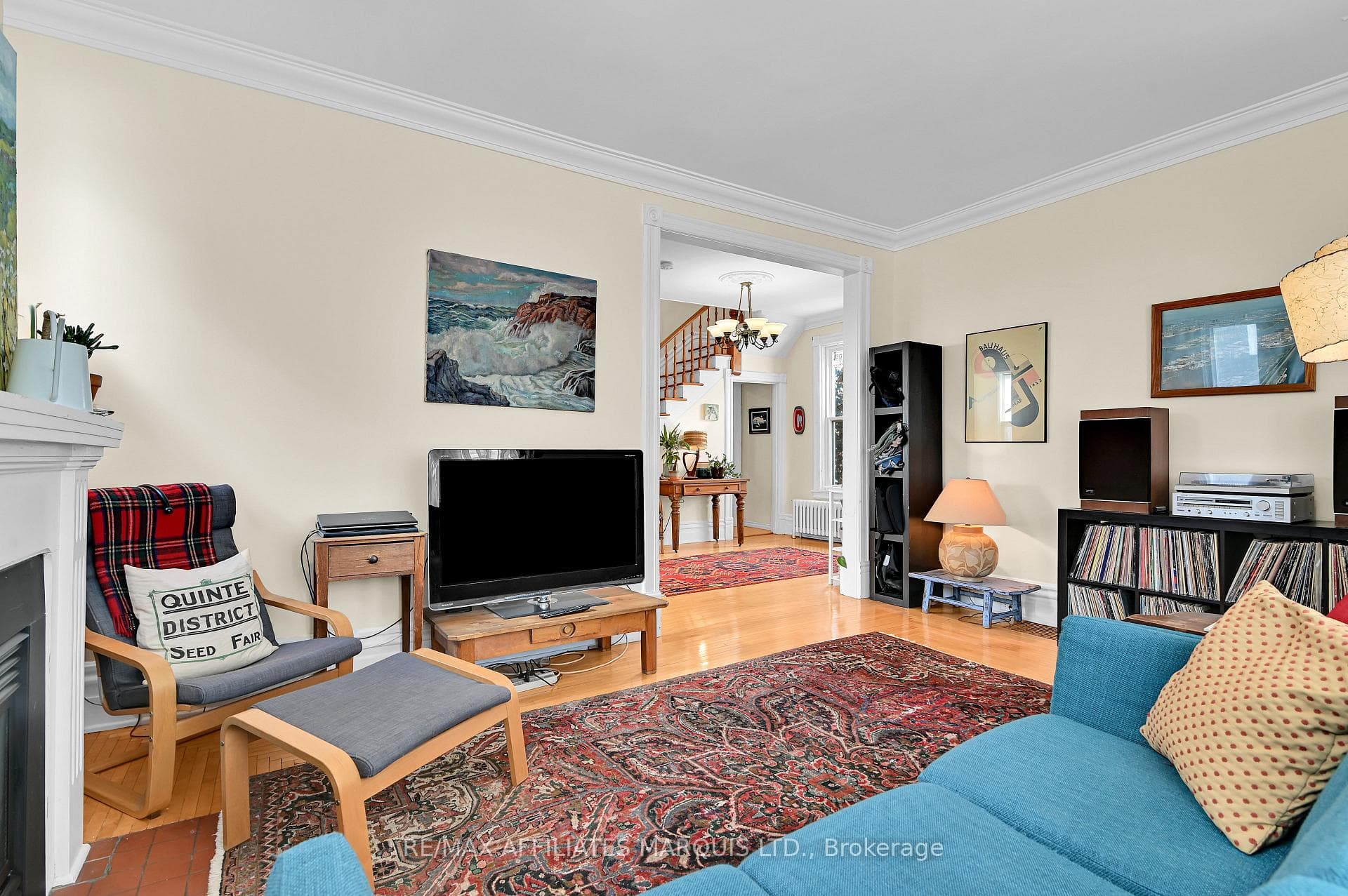 230 Sydney Street photo 11
