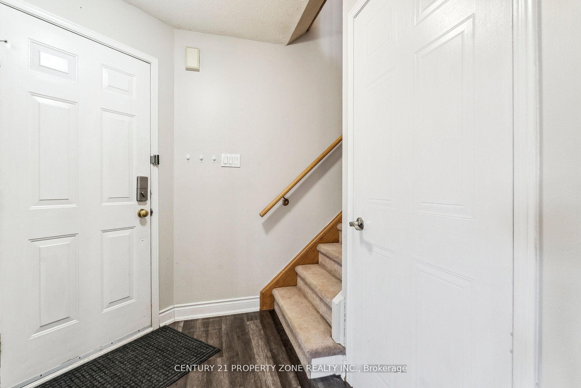 15 Corrie Crescent photo 17