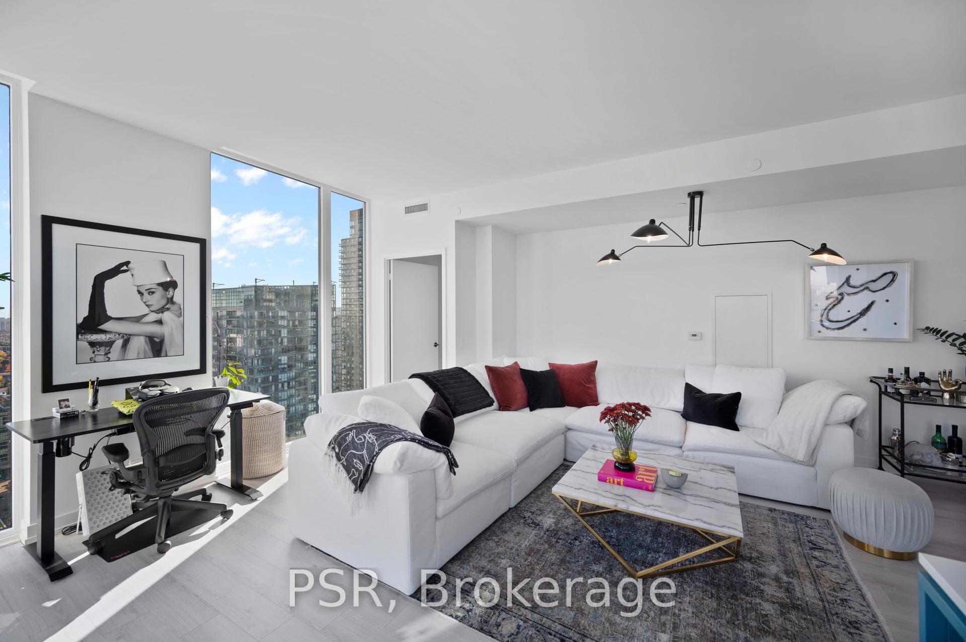 33 Helendale Avenue Unit 3101 photo 13