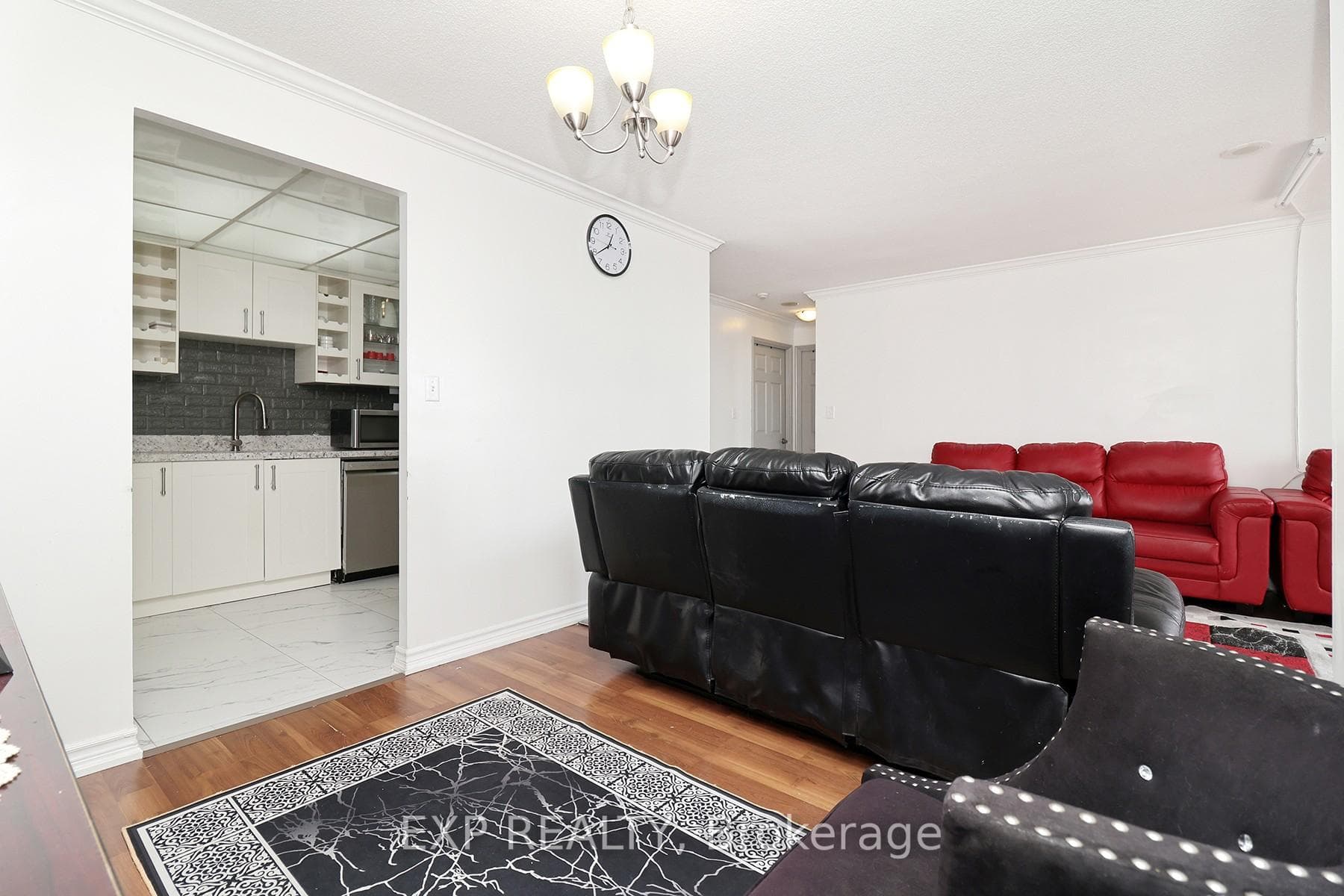 155 Hillcrest Avenue Unit 905 photo 8
