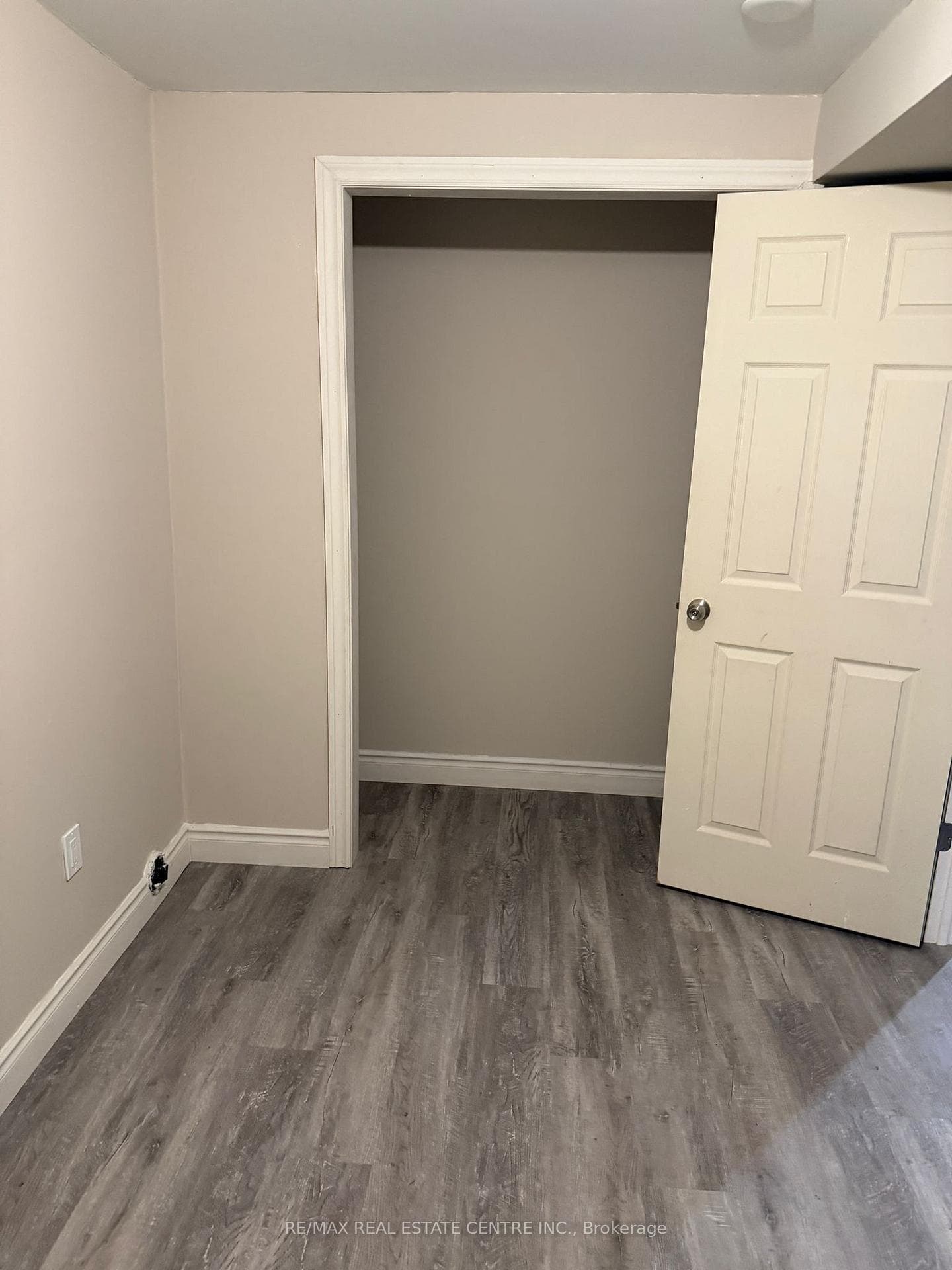 29 Workmen's Circle Unit Basement photo 12