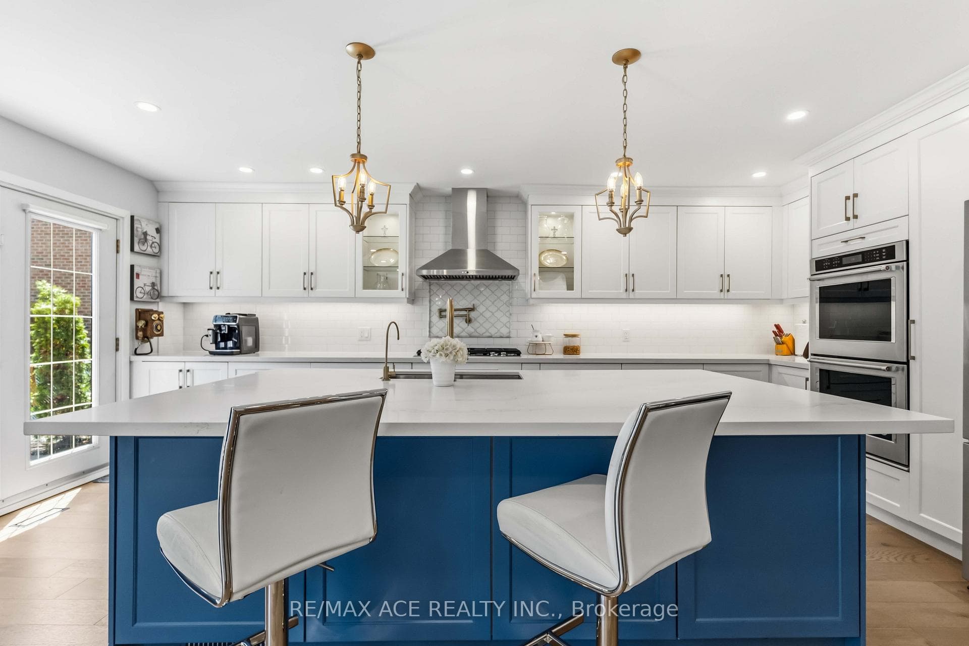 19 Barker Court photo 17