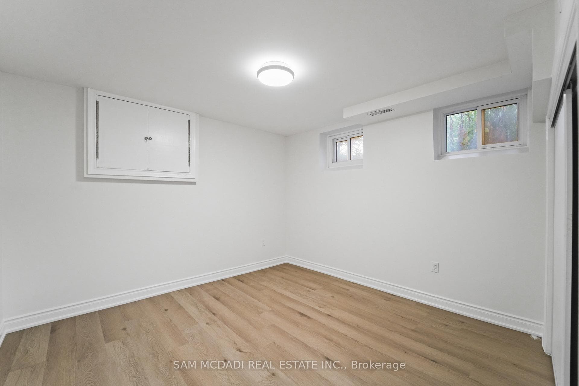 1821 Christopher Road photo 14