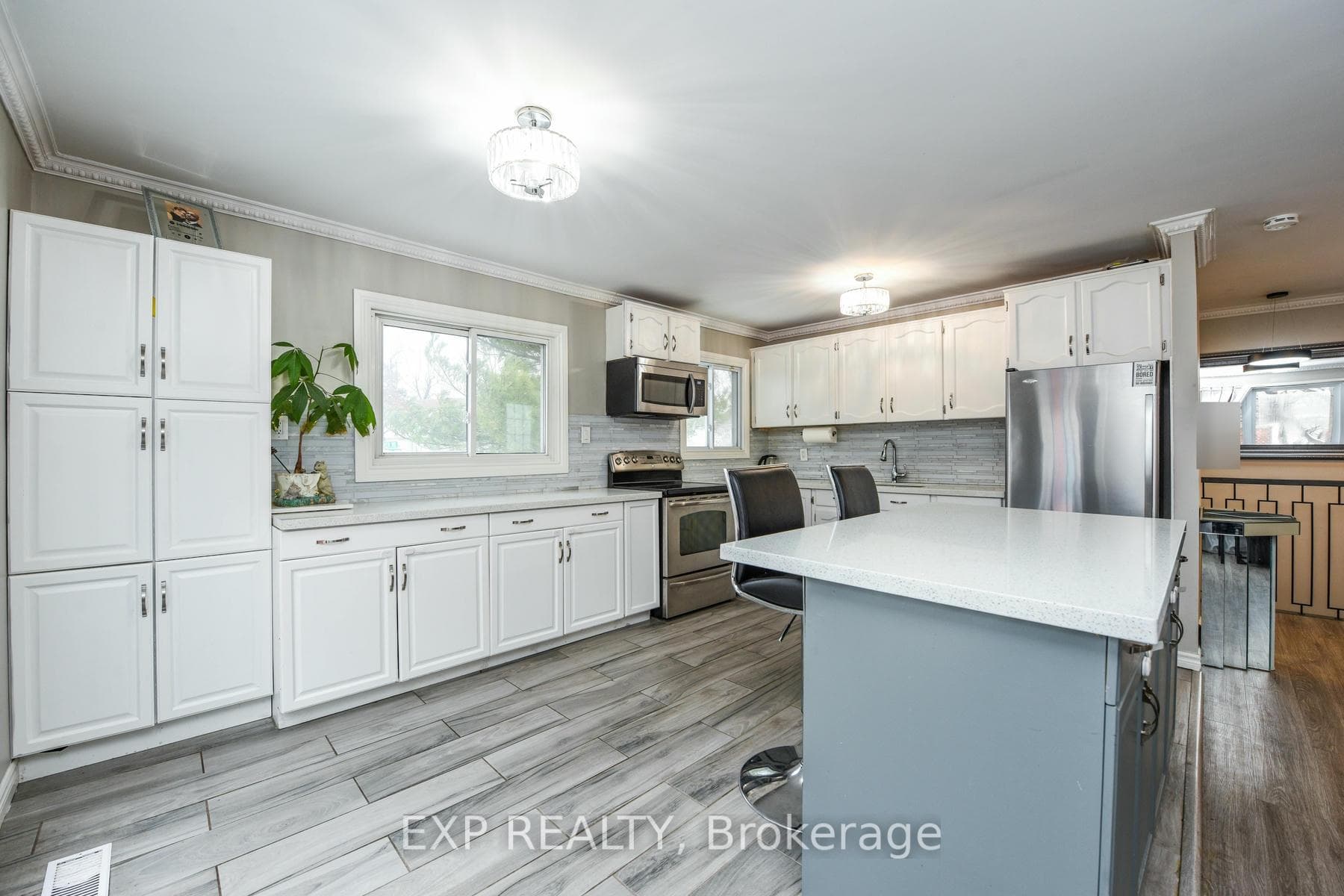 27 Huntington Court photo 3