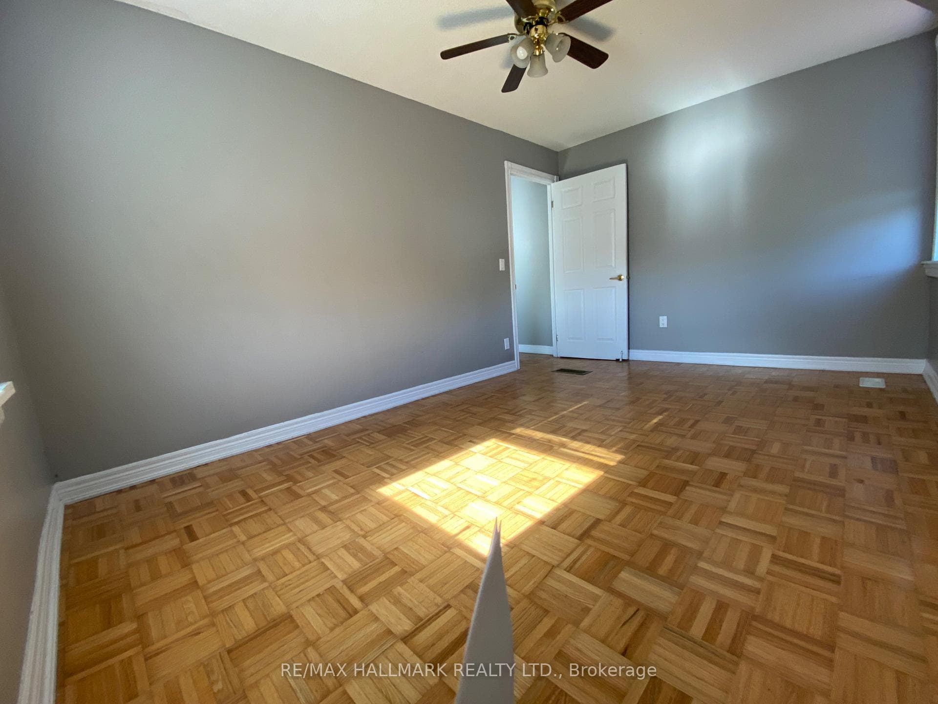 5440 Yonge Street photo 15