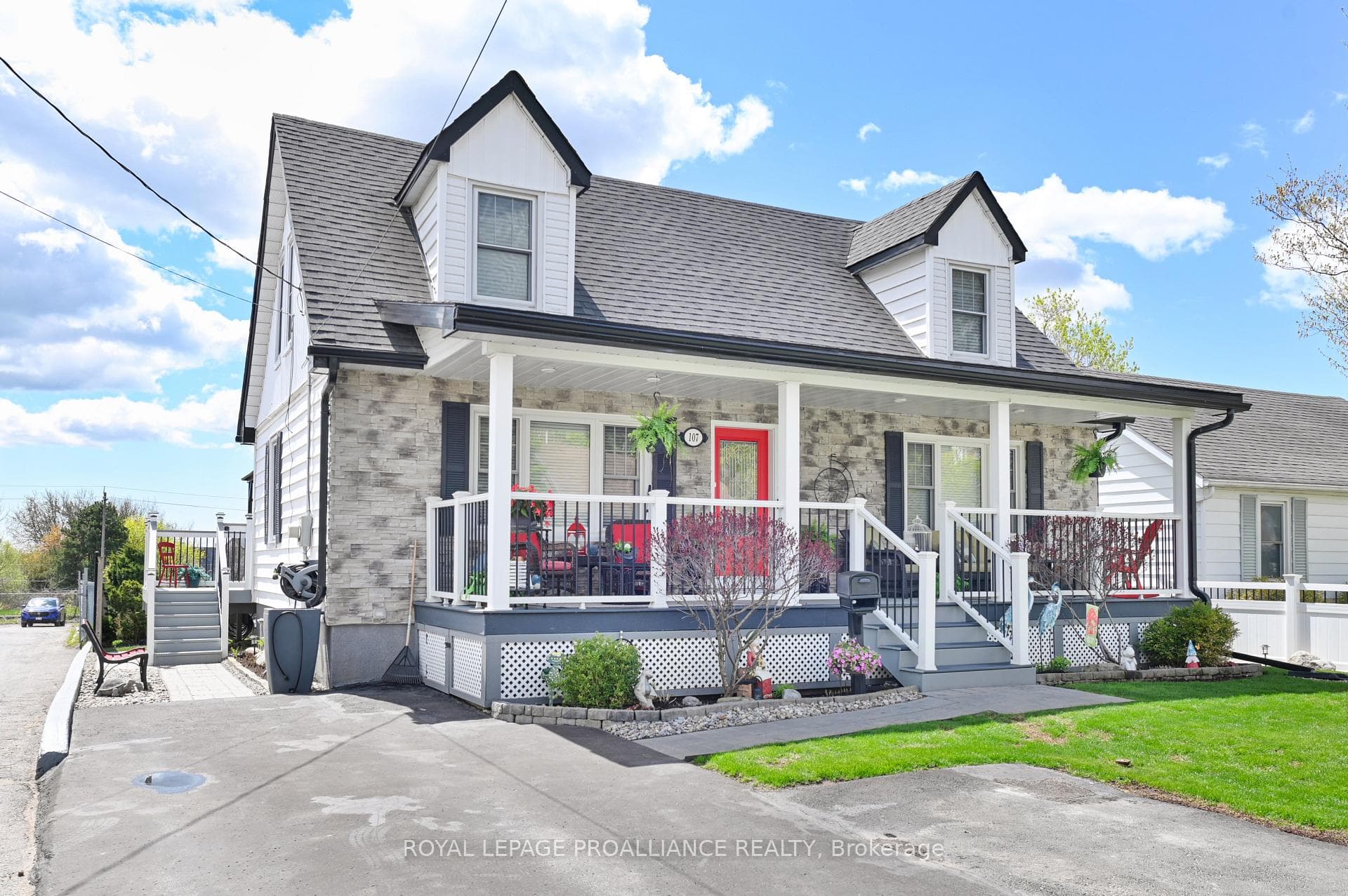 107 Bay Drive photo 2