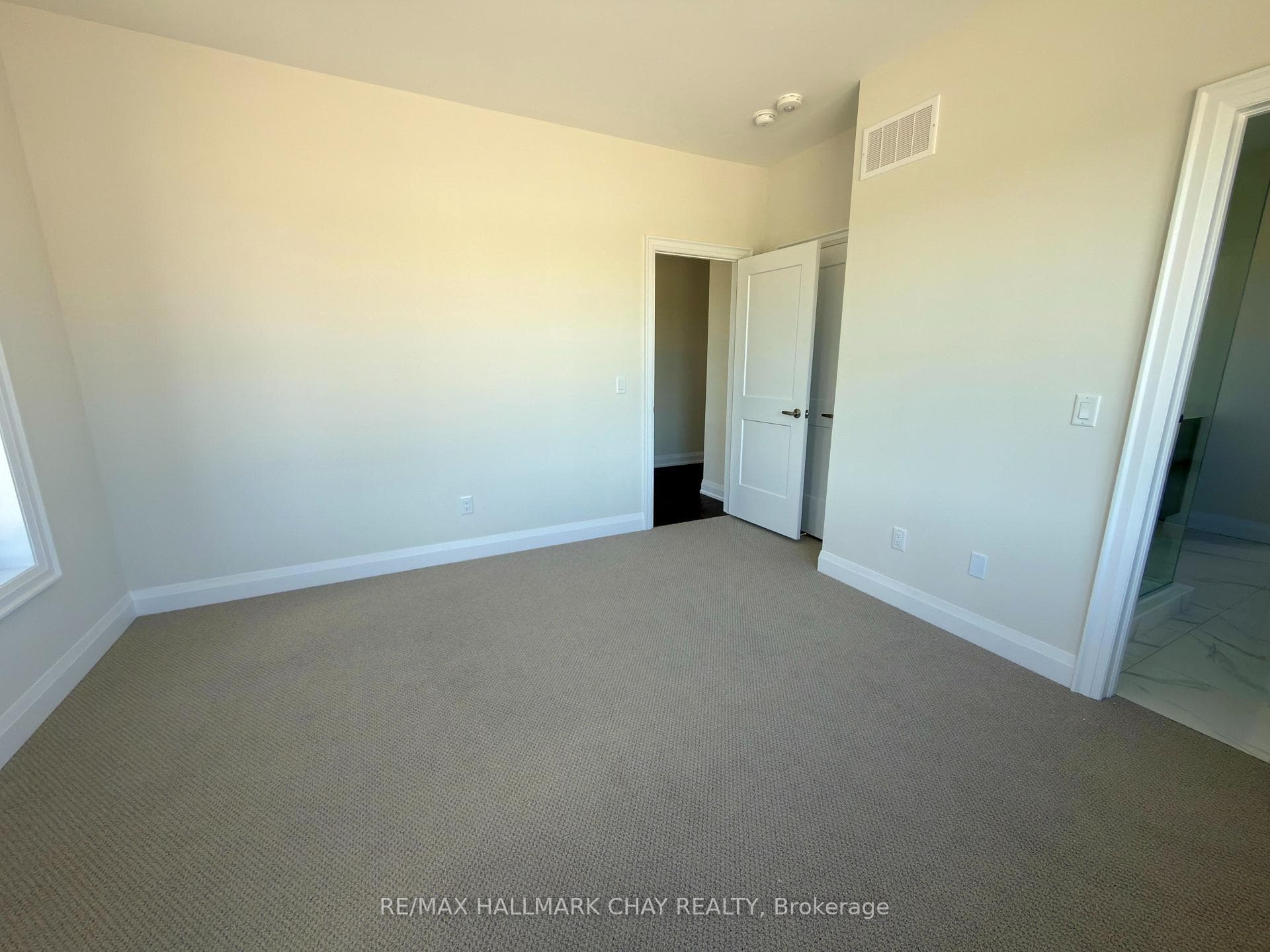 2 Pinetree Drive photo 23
