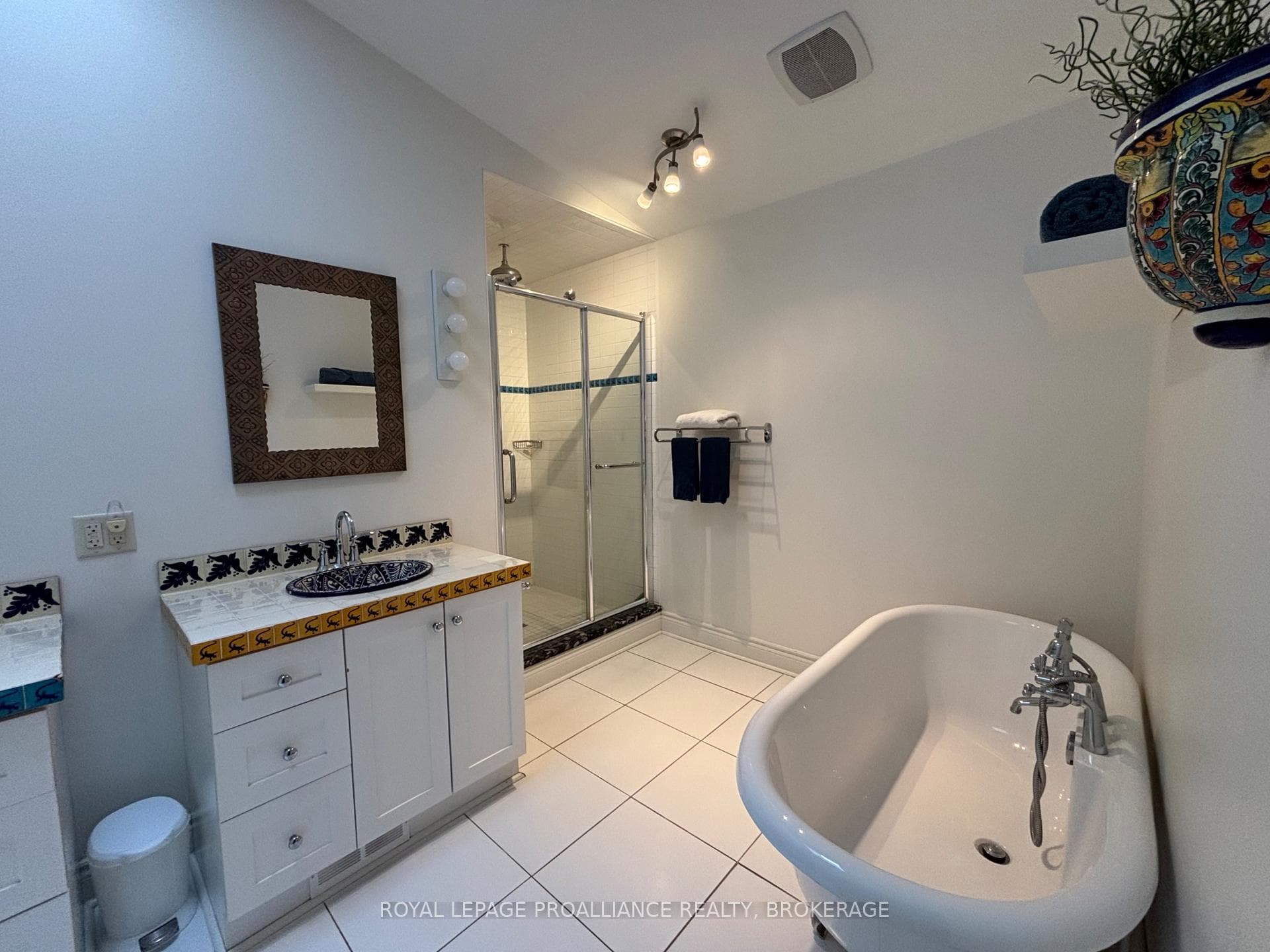 27 Riverside Drive photo 29
