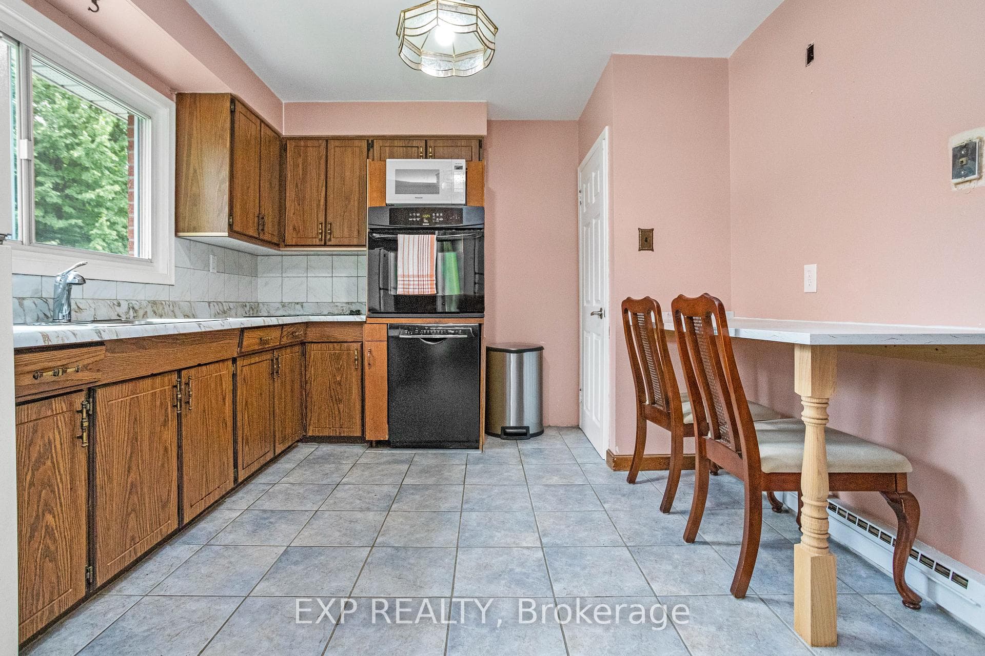 93 Clements Road photo 12