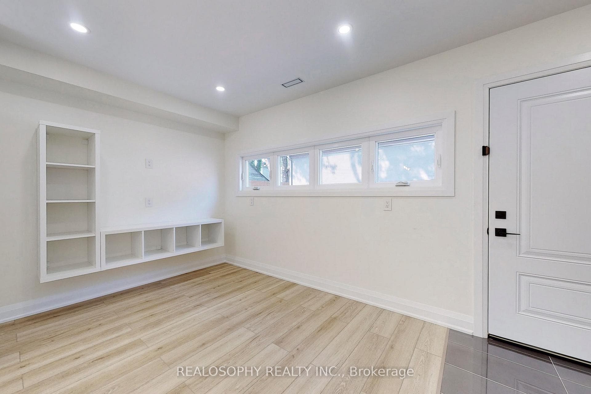 102 Morse Street Unit Laneway photo 4