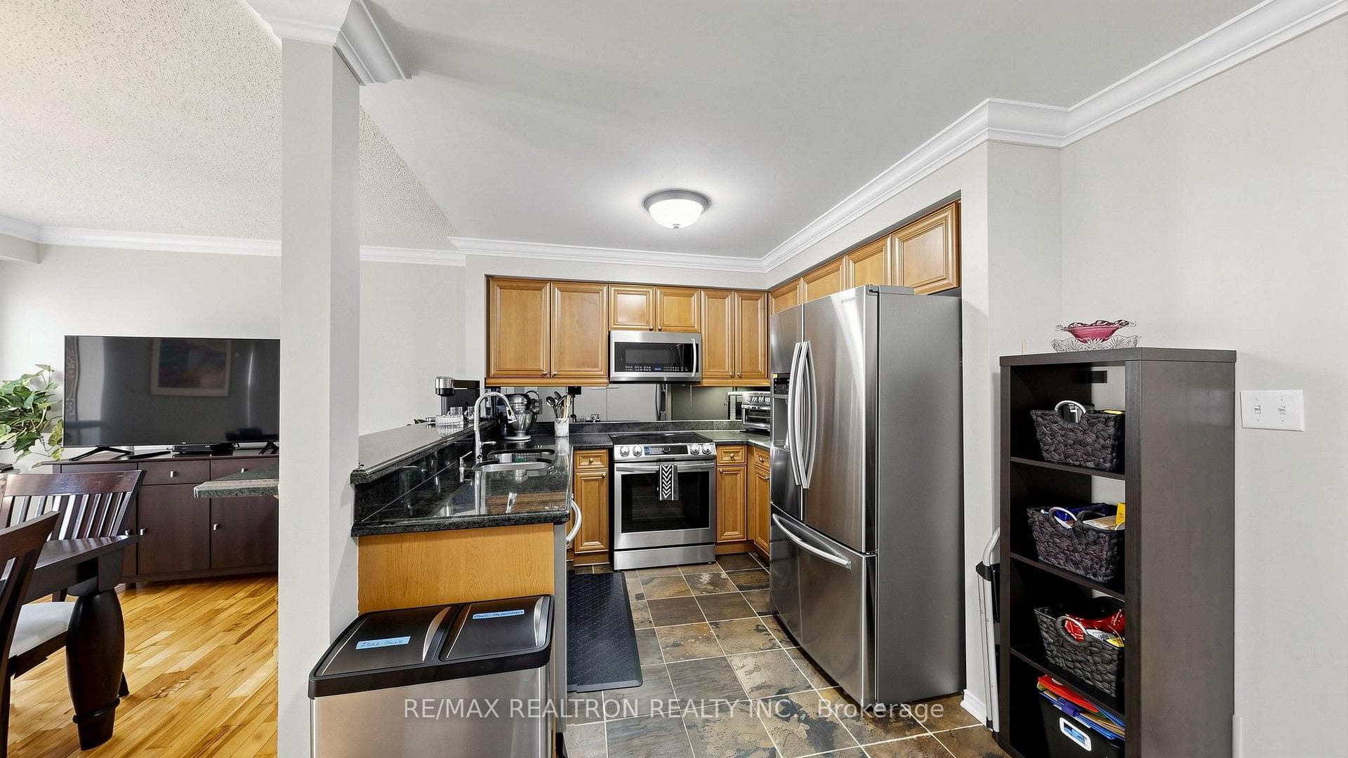1225 Houston Drive photo 9