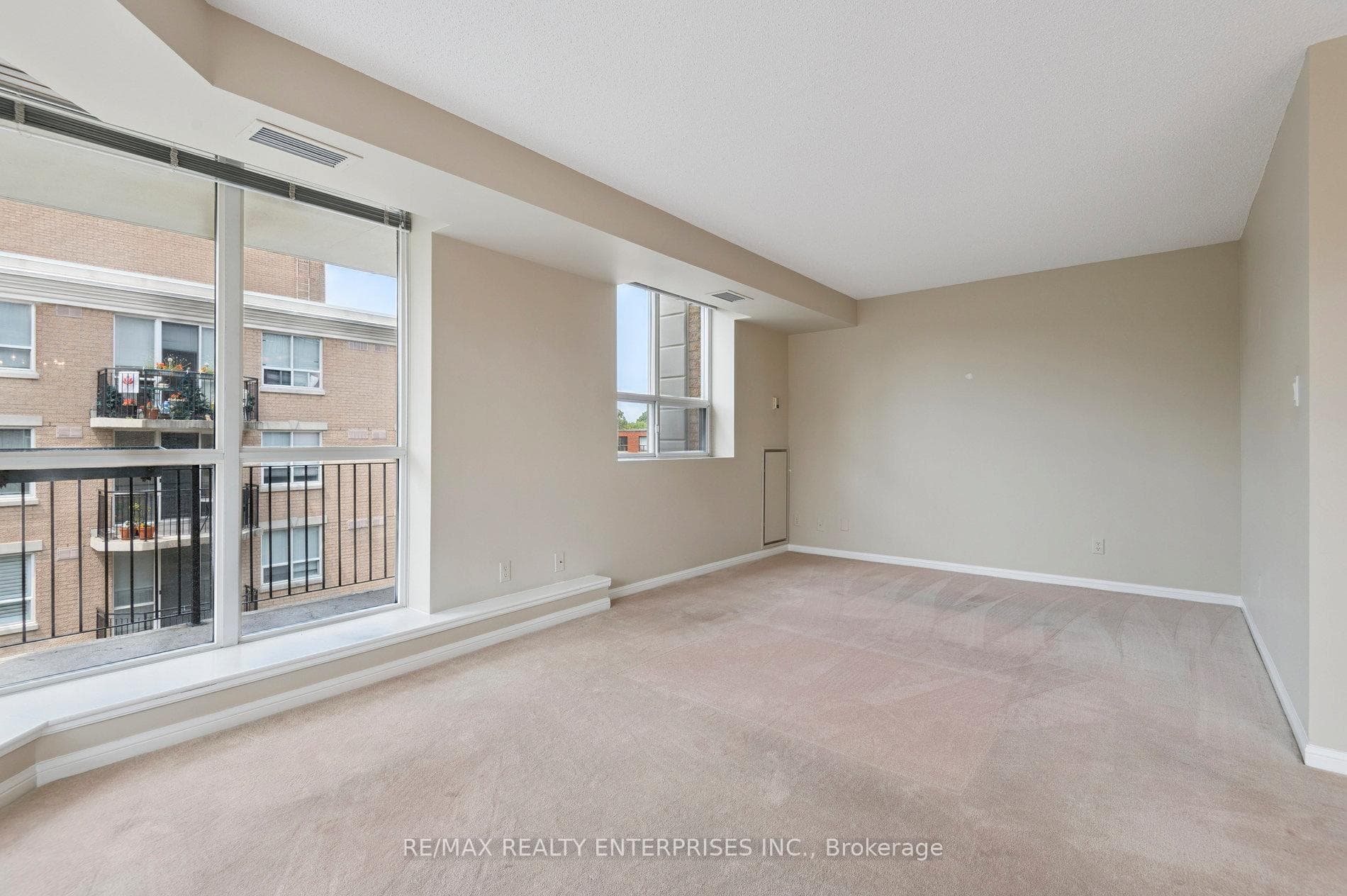 3130 Yonge Street Unit 404 photo 17
