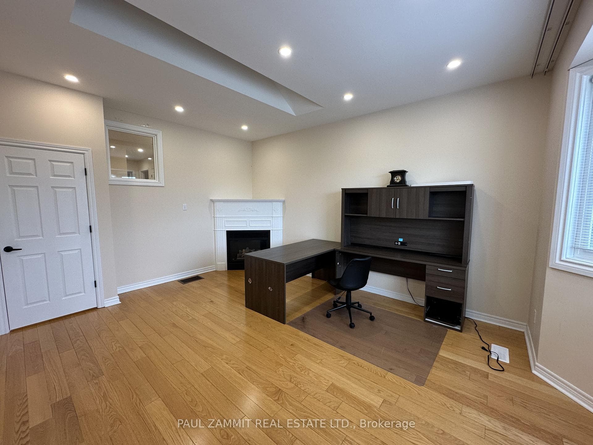 103 Scoville Square photo 15