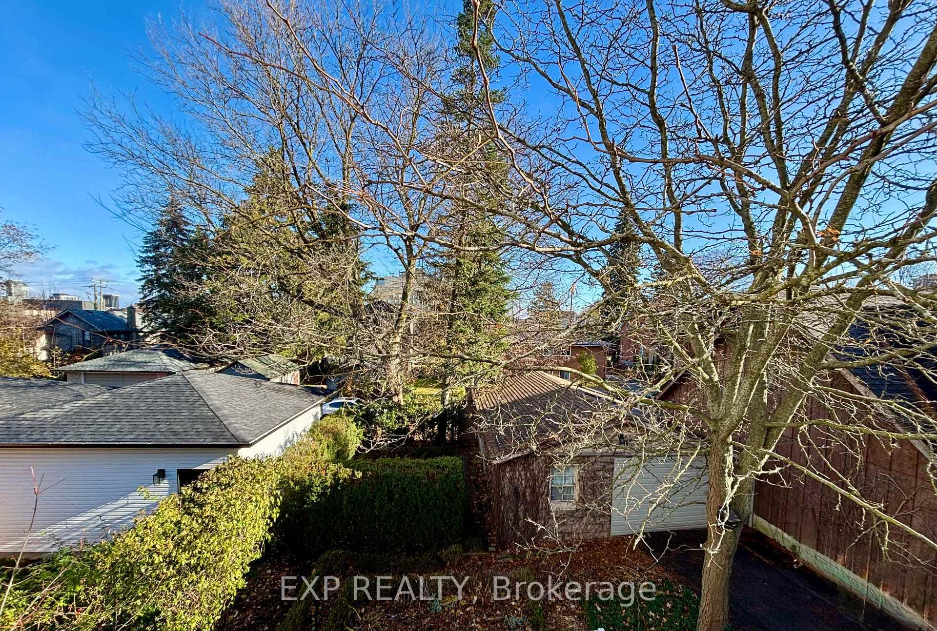 34 Menno Street photo 46