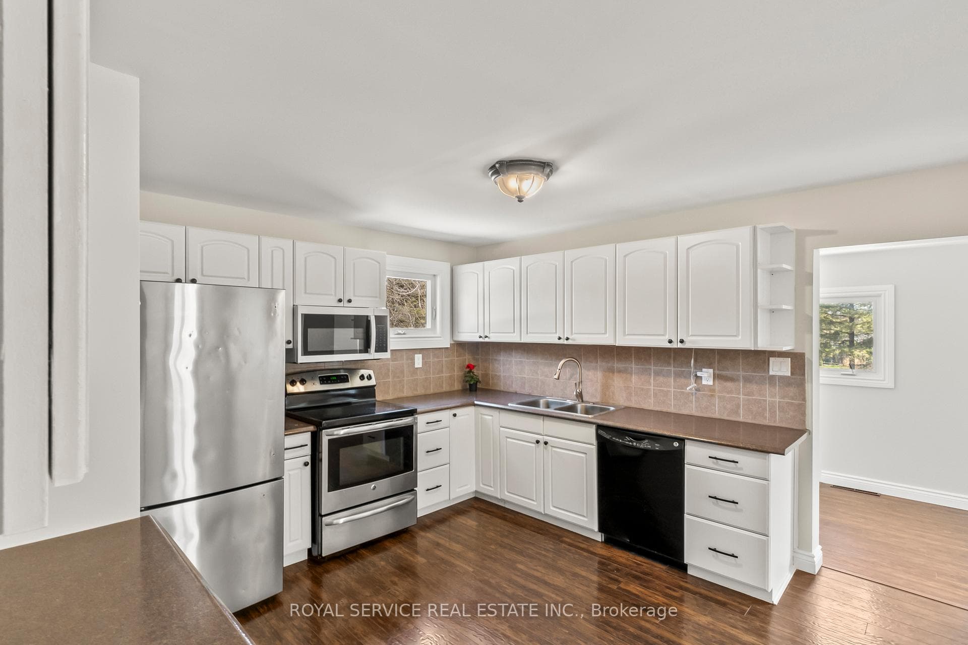 71 Cowans Crescent photo 20