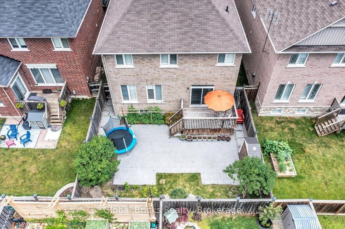 47 Holyrod Drive photo 48