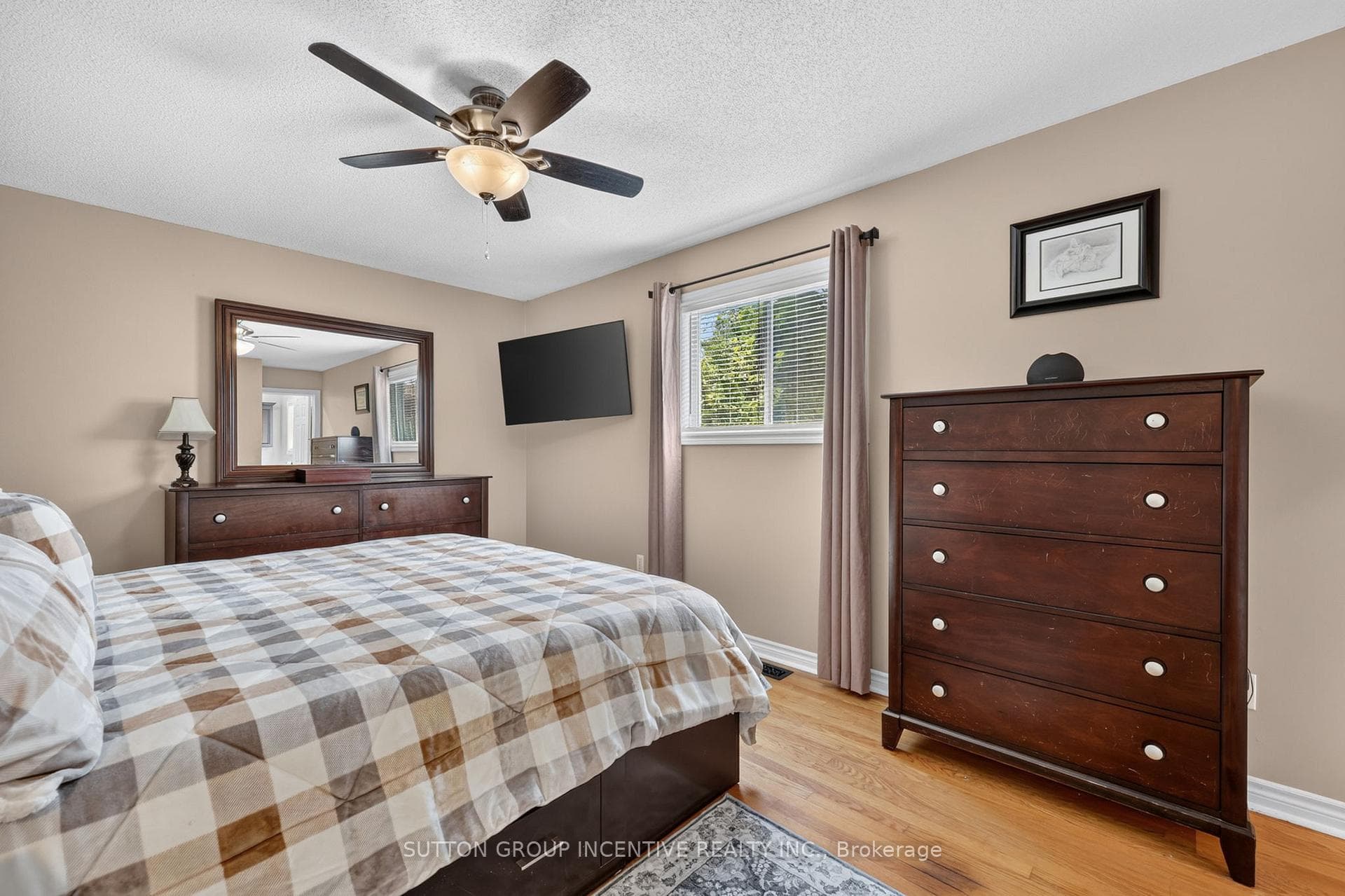 2248 Douglas Avenue photo 23