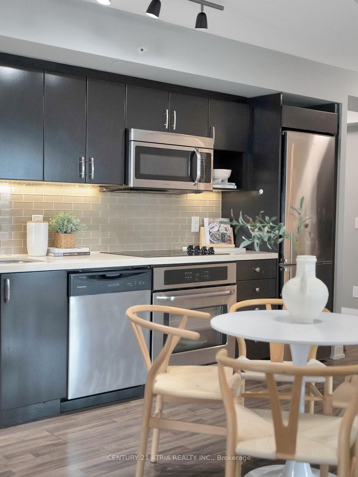565 Wilson Avenue Unit 1109W photo 2