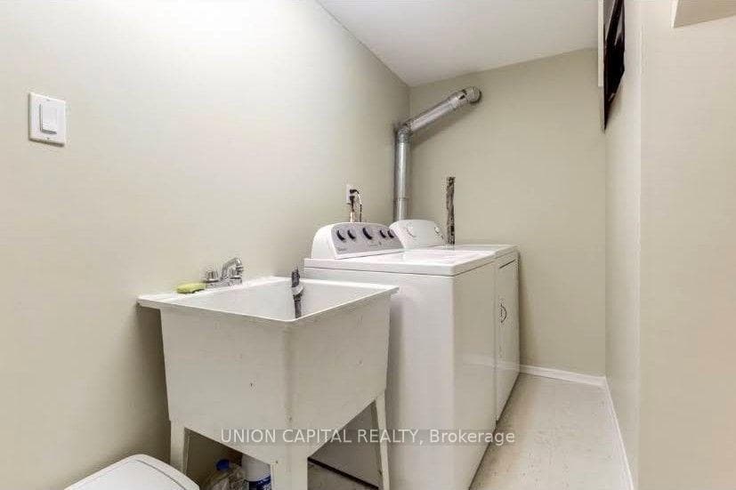 53 Gardentree Street Unit Bsmt photo 12