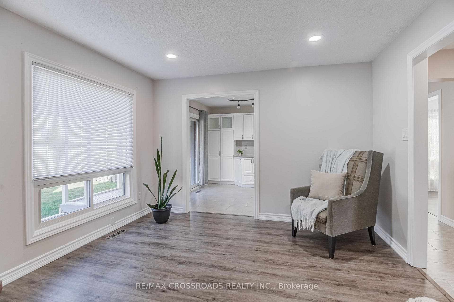 30 Harman Drive photo 13
