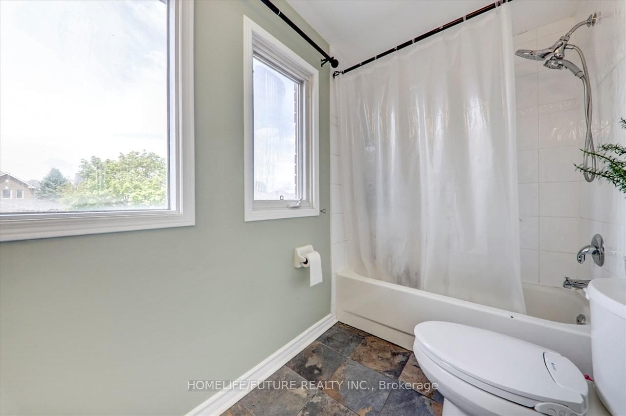 107 Apple Blossom Boulevard photo 21