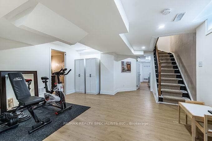 7389 Banffshire Court photo 35