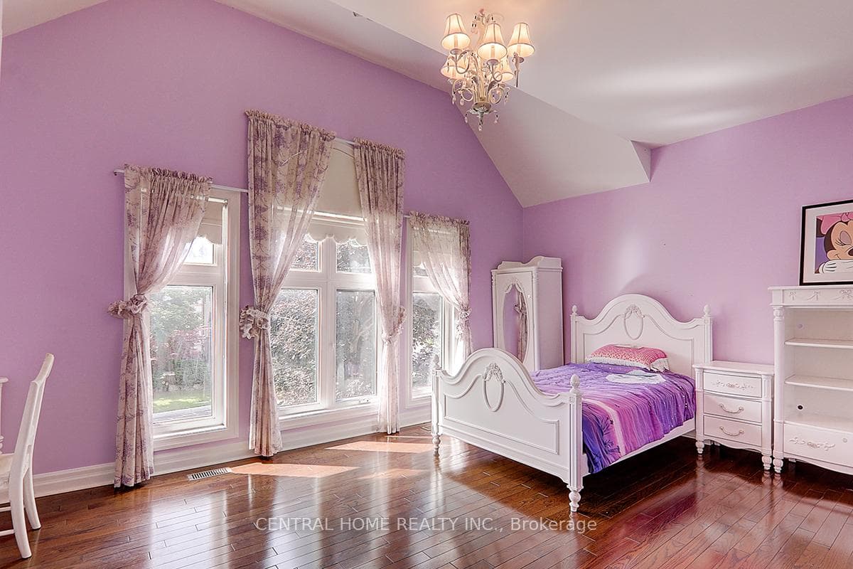 134 Bradgate Drive photo 25