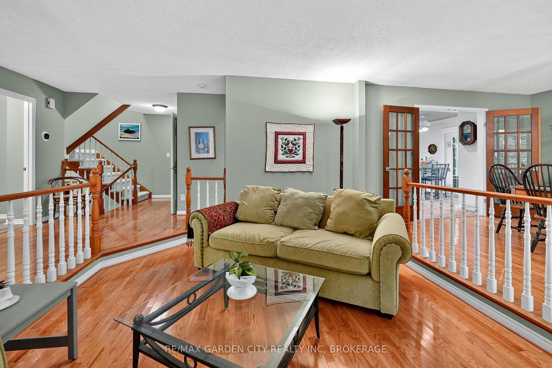 39 Orchard Parkway photo 7