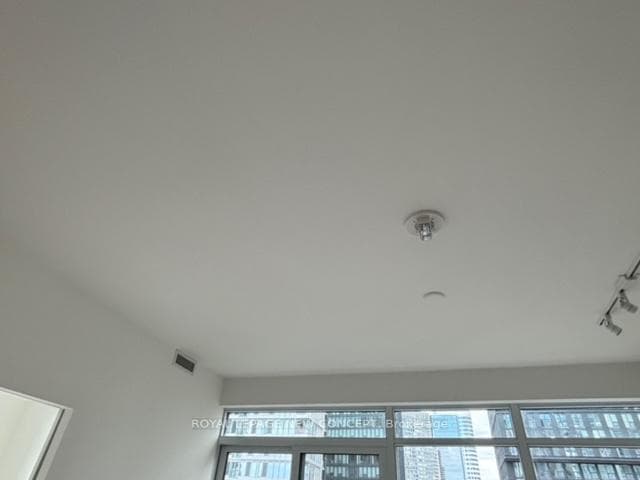65 Mutual Street Unit 1504 photo 6