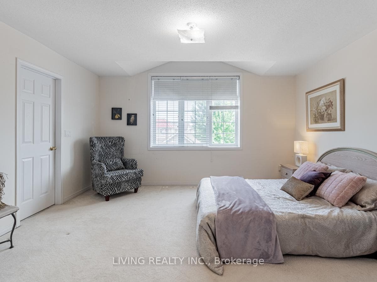 736 Bur Oak Avenue photo 26