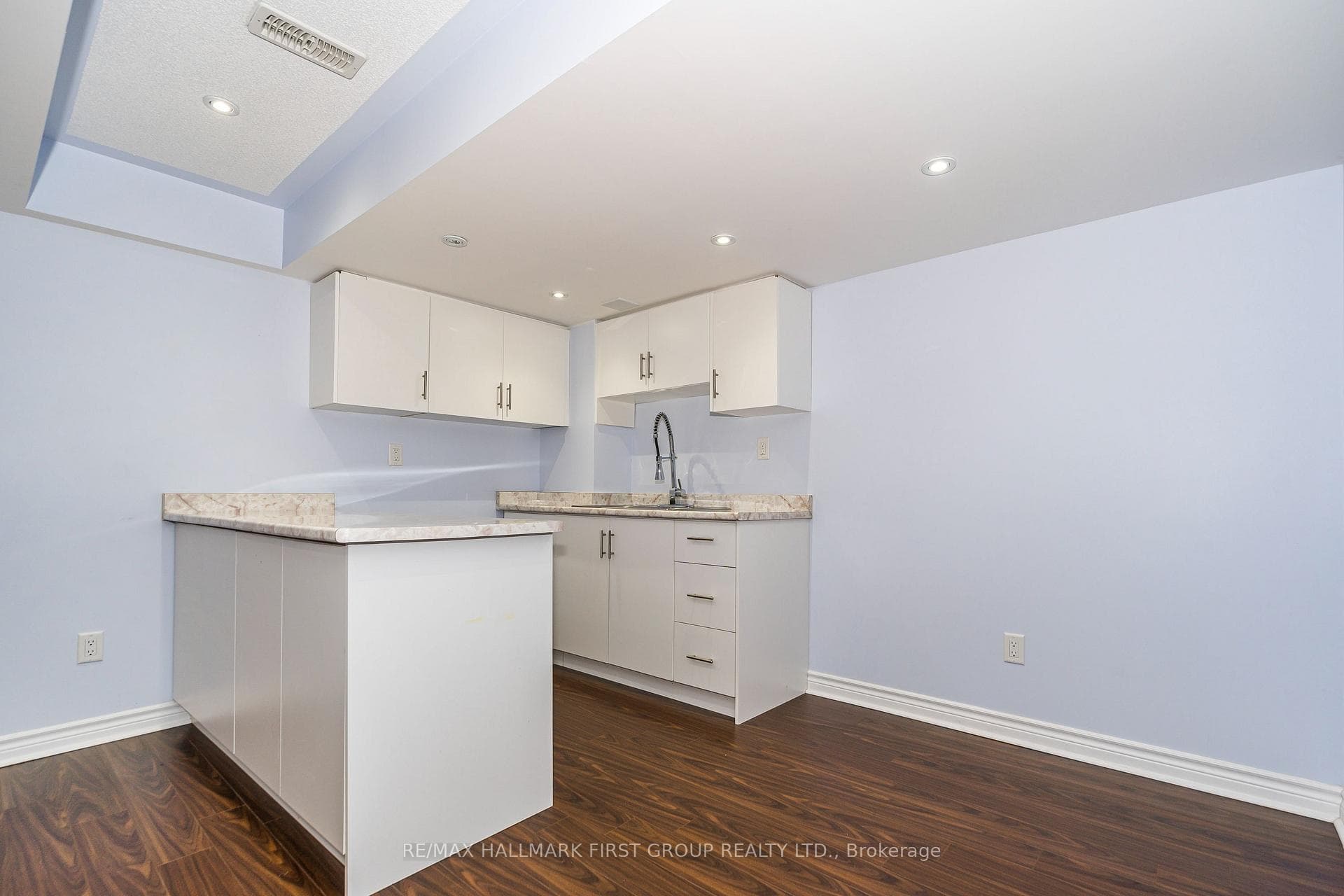 112 Garrardview Street photo 33