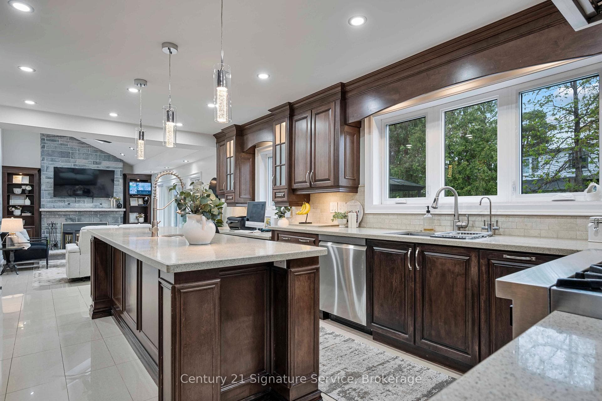 2235 Denise Road photo 13