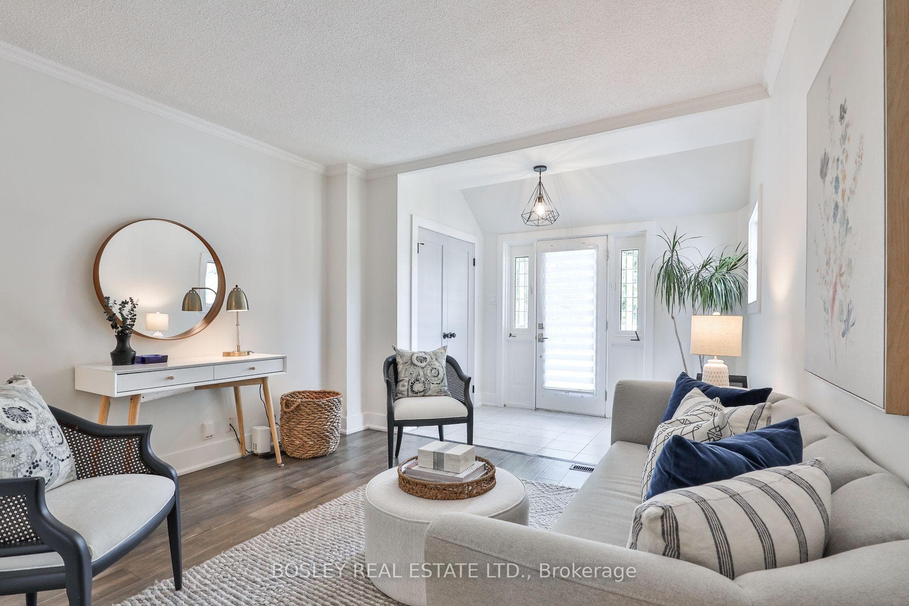 373 Sammon Avenue photo 2
