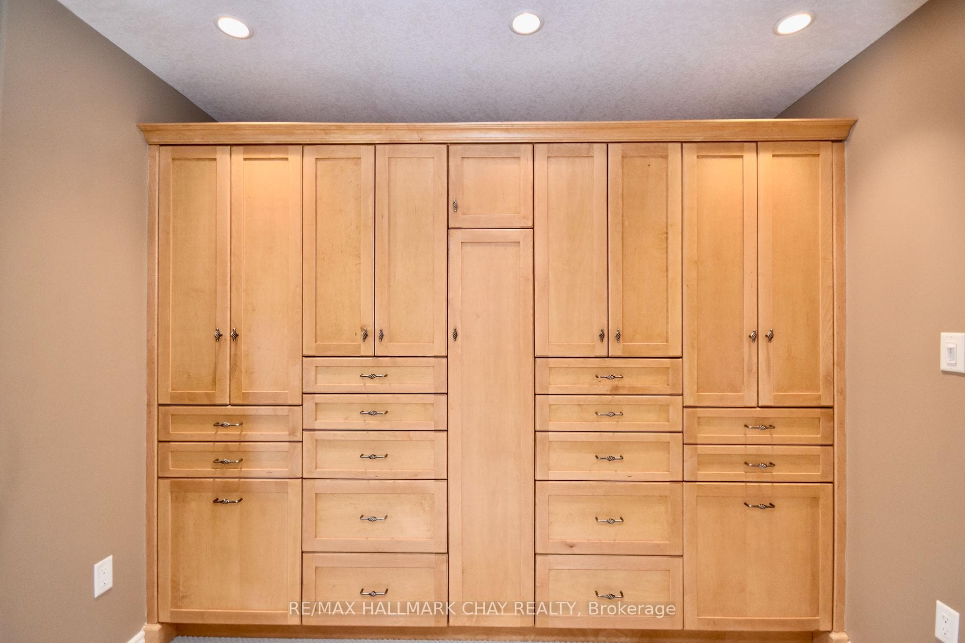 167 Crompton Drive photo 18