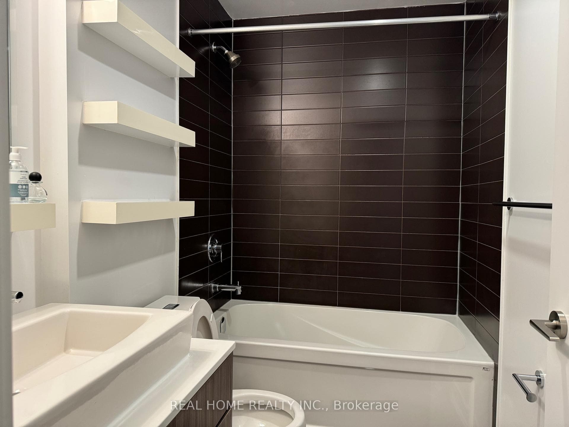 9205 Yonge Street Unit 1407 photo 23