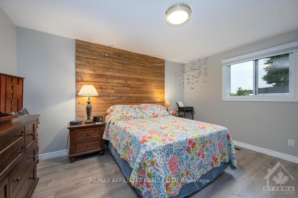 5133 MEADOWLAND Drive photo 20