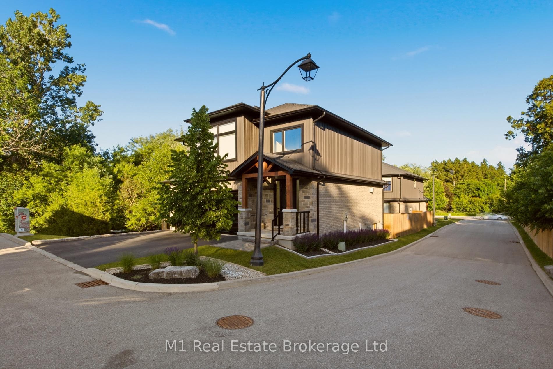 25 Creekside Terrace photo 37