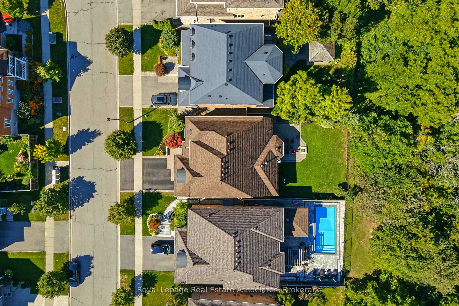 290 Eaton Street photo 45